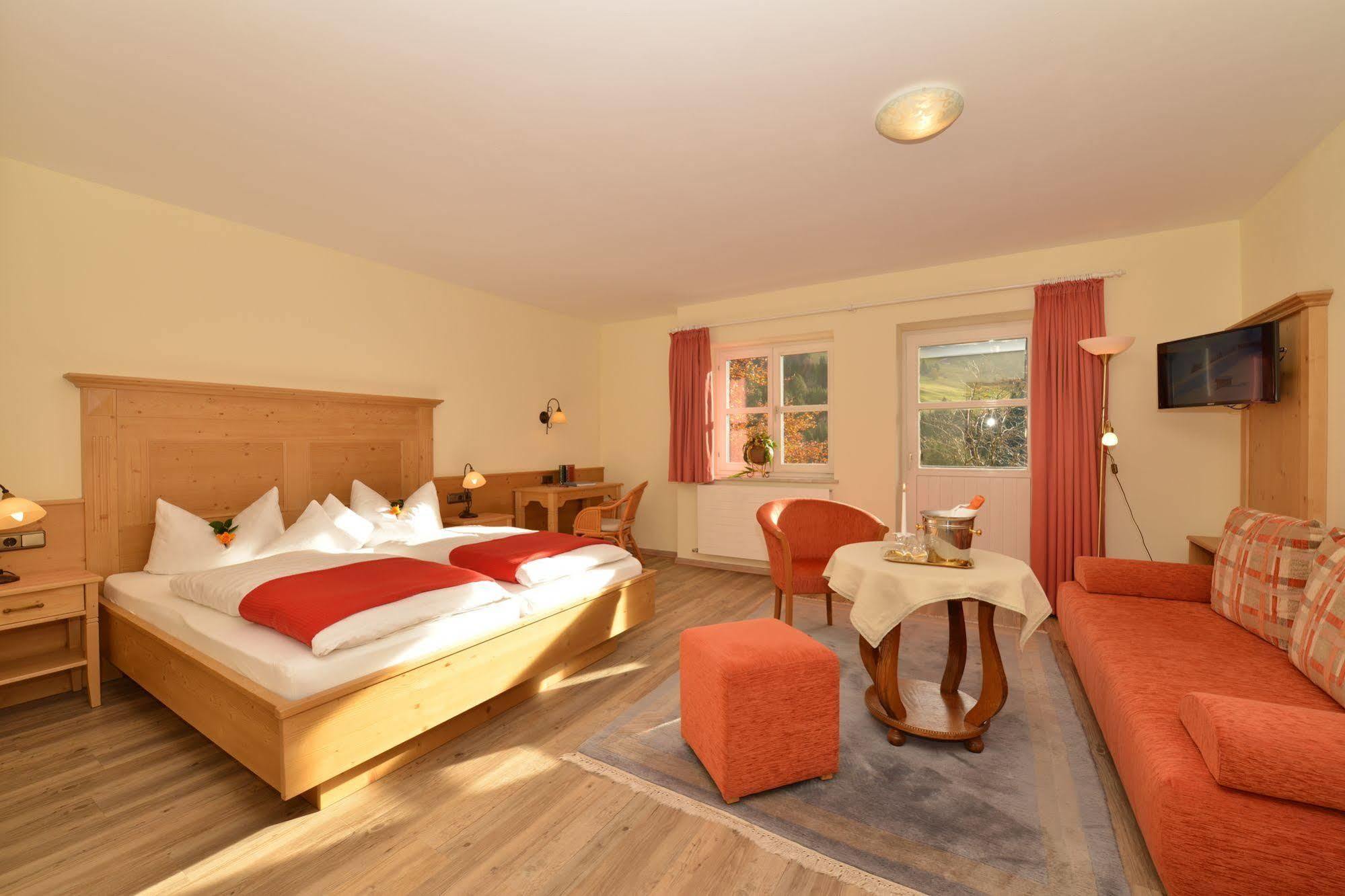 Hotel Adler Garni Hirschegg  Dış mekan fotoğraf